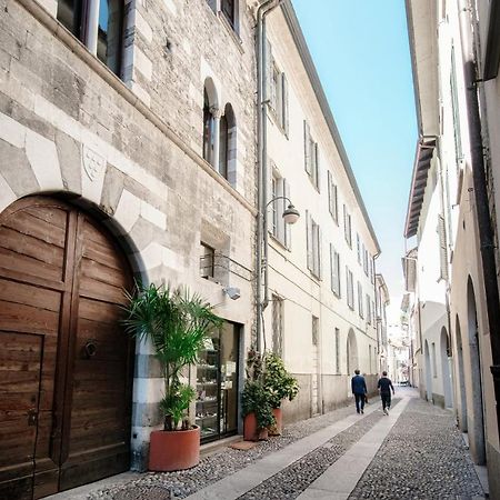 Historical Suites - The House Of Travelers Como Exterior foto